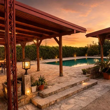 Private Pool Villa, Olive Grove & Big Yard 波德戈里察